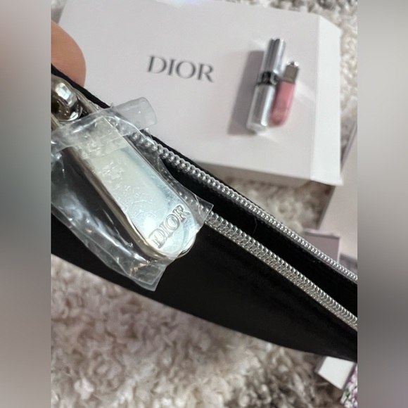 New Dior Beauty CD Logo Makeup Pouch Flat Black Authentic w/freebies - Picture 5 of 10